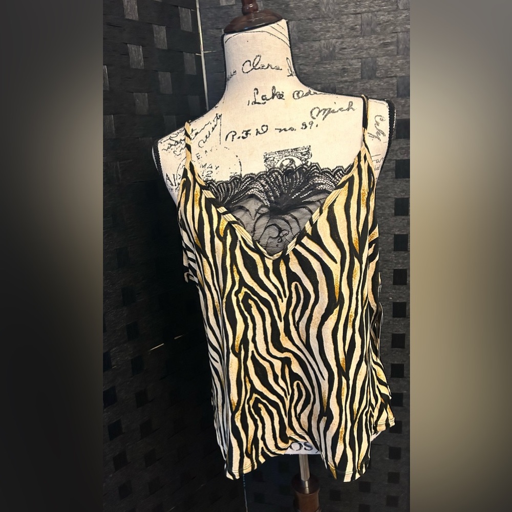 NWT New Rachel Roy Zebra Cami top Sz XL